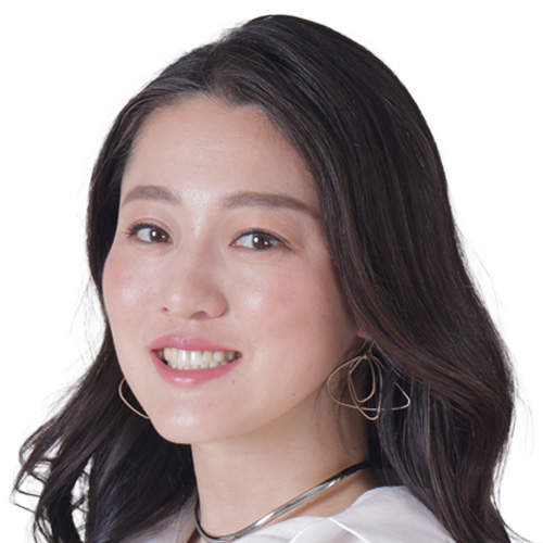 田栗ななえ